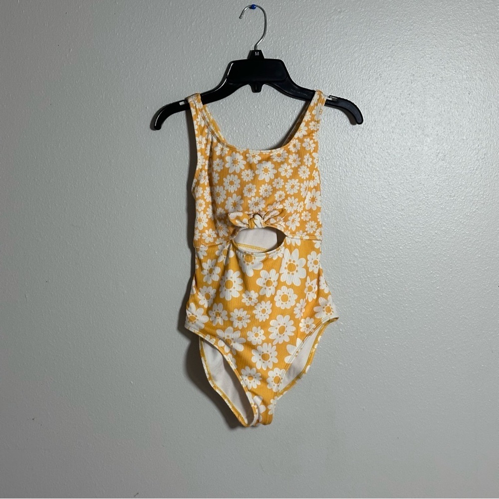 Wonder Nation Kids Girls Yellow Floral Swimsuit Summer One piece size L Plus.